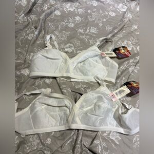 NWT vintage Sears cross’n shape bra white 38C 2pcs